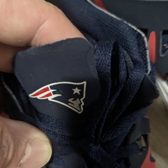 Nike New England Patriots Men's 12  Training Shoes Tom Brady Gronk Randy Moss - Picture 6 of 11